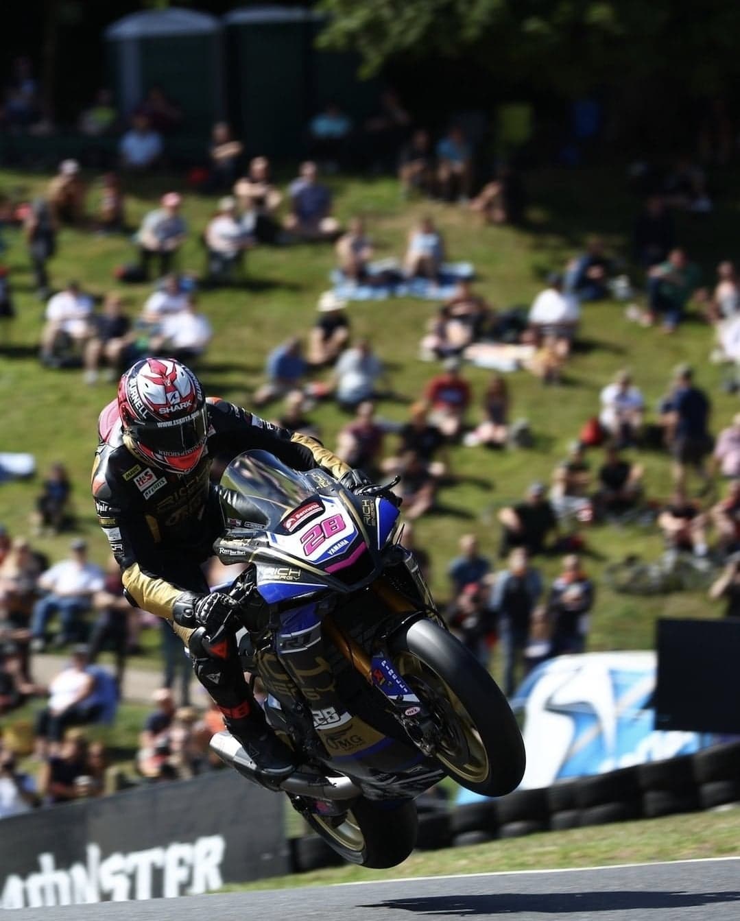 Featured image for “BSB: Bradley Ray Wins The Ebay Sprint Race at Cadwell Park.”