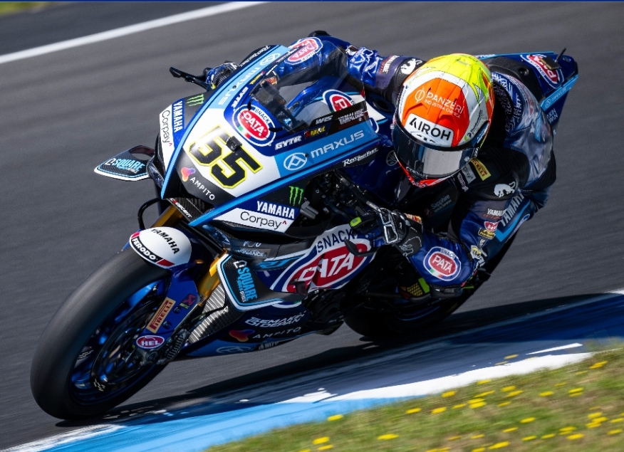 Featured image for “WSBK: Phillip Island Free Practice Mission Complete for Locatelli and Pata Maxus Yamaha.”