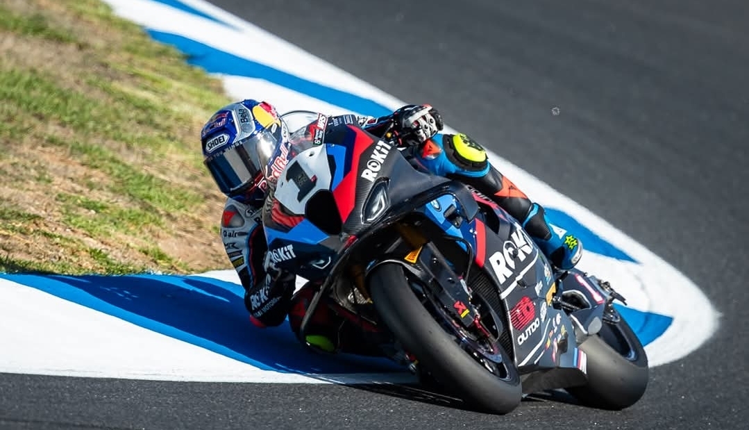 Featured image for “WSBK: Toprak Razgatliglu Takes His Second Victory of the Weekend in the Tissot Superpole Race”