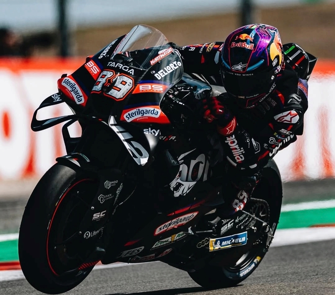 Featured image for “MotoGP: Jorge Martin Returns to Sprint Victory in COTA After Last Lap Pass on Pecco Bagnaia”