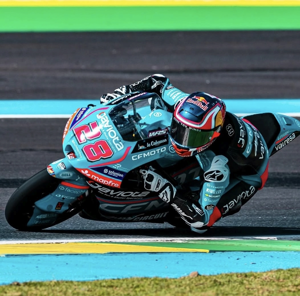 Featured image for “Moto3: Max Quiles Takes the First Moto 3 Victory in Brazil”