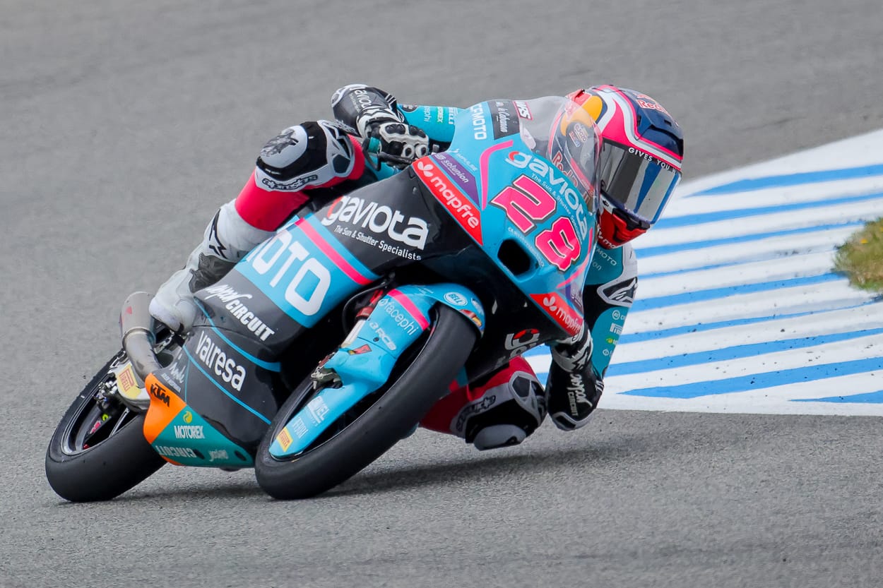 Featured image for “Moto3: Max Quiles Wins the Estrella Galicia 0,0 Grand Prix of Spain”