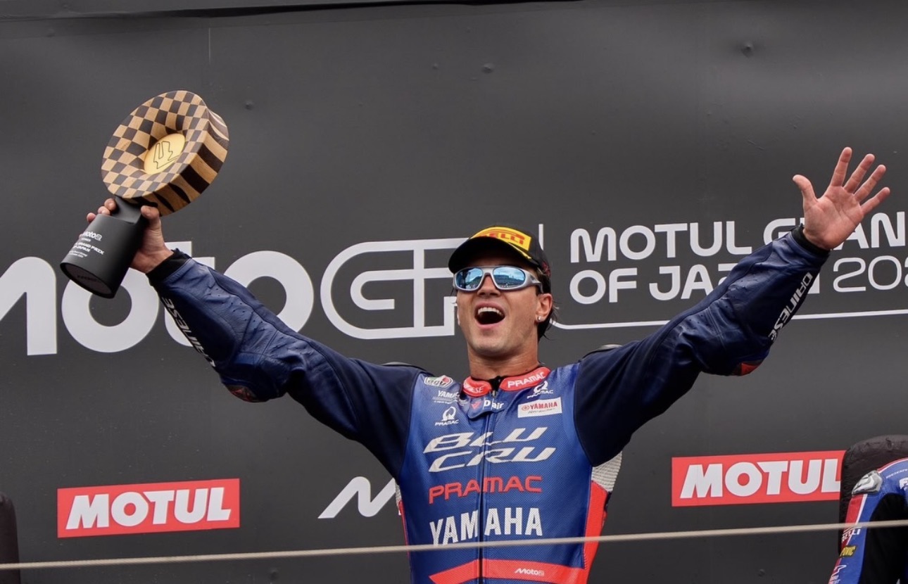Featured image for “Moto2: Izan Guevara makes it back-to-back wins with victory in Japanese GP”